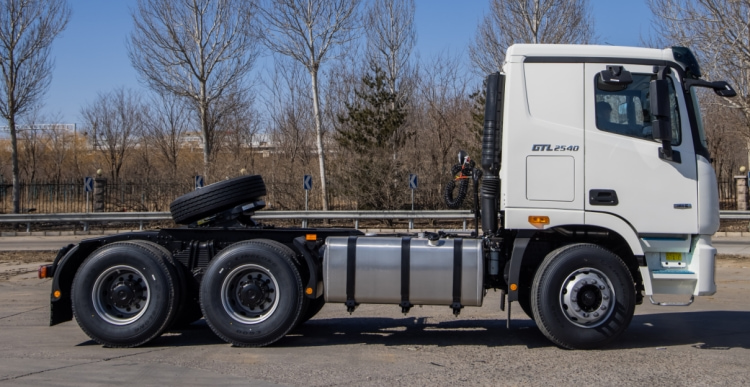Foton GTL Head Tractor Truck Price | Foton 6x4 Tractor Truck for Sale Near Me